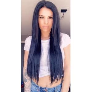 Meet your Posher, Joelle